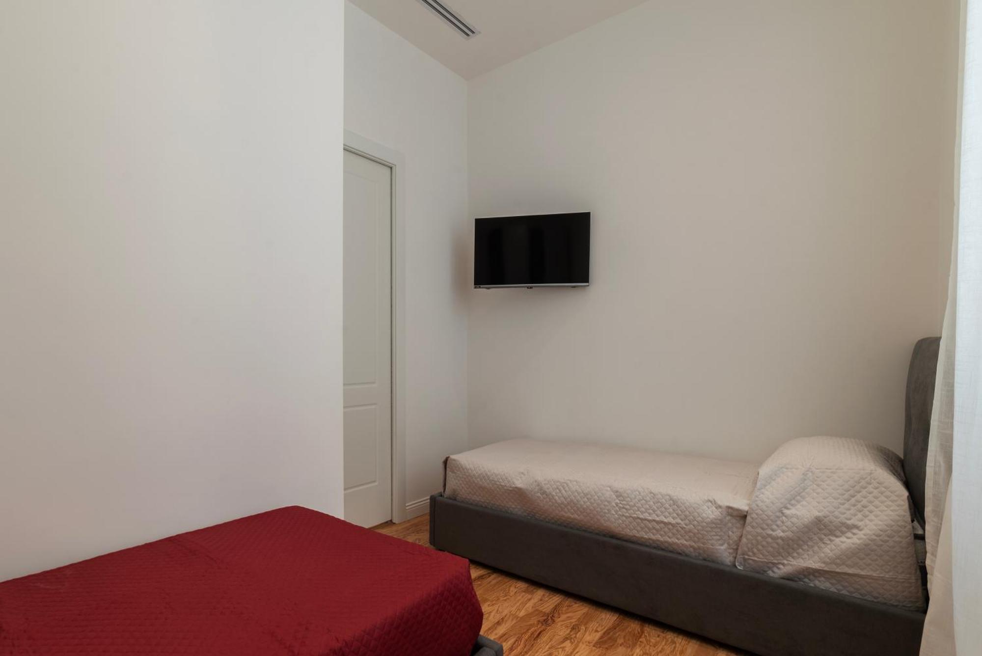 Rome Huge & Cozy Apartment ภายนอก รูปภาพ