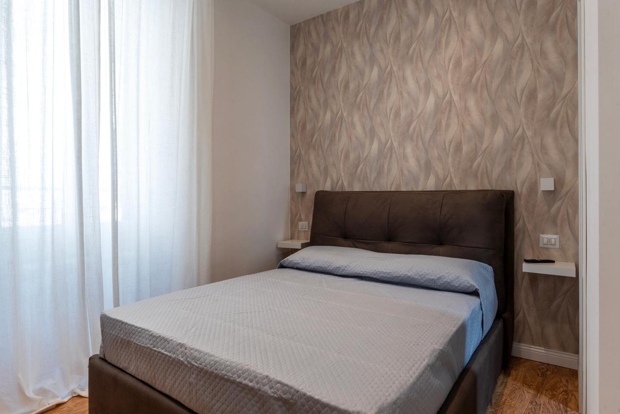 Rome Huge & Cozy Apartment ภายนอก รูปภาพ